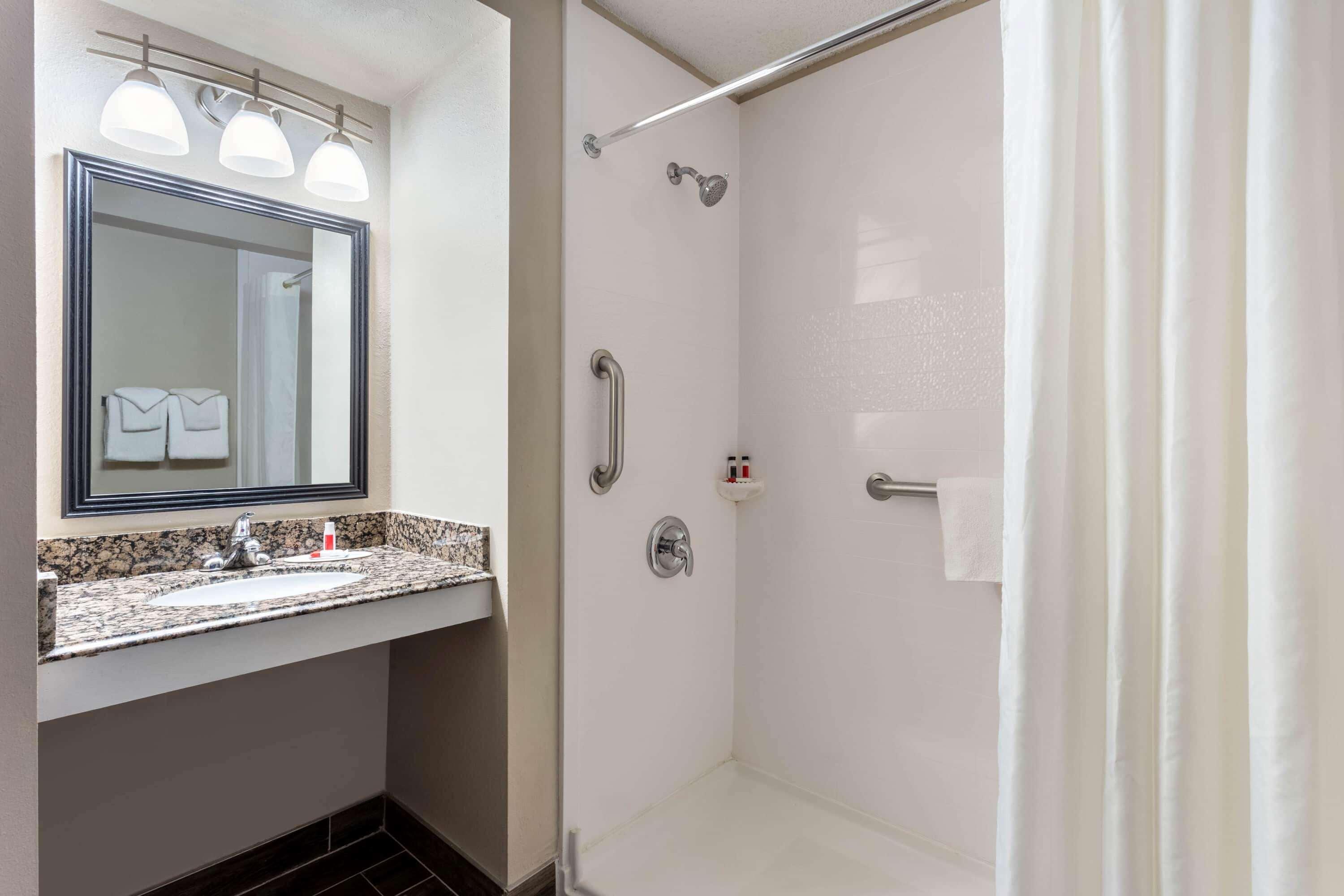 Motel Baymont By Wyndham Mayo Clinic Area 2*